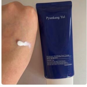 Pyunkang Yul
Moisture Soothing Sun Cream, SPF50+, PA++++, 2.53 fl oz (75 ml)